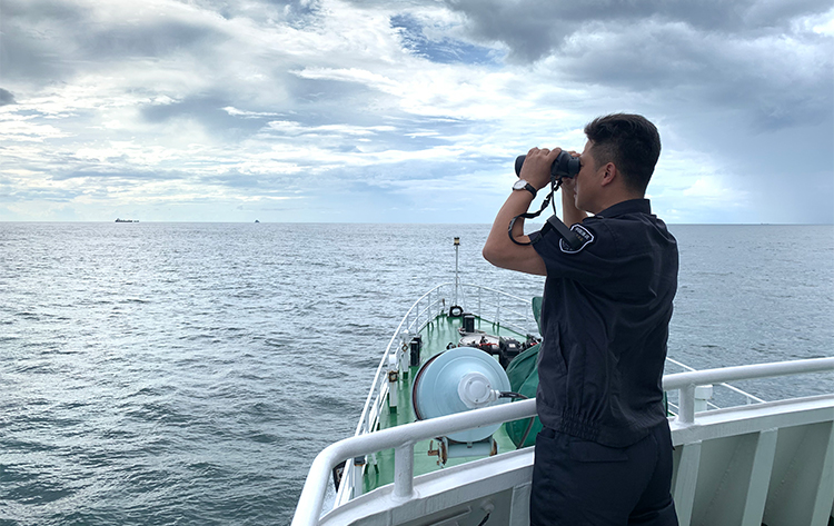 青岛海洋工程水下设备检测有限公司取得海洋溢油回收拖动一体化装置专利(图1)